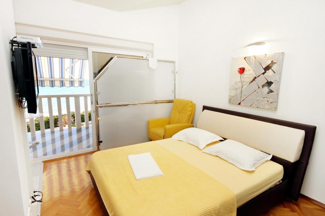 Family Friendly Apartments With A Swimming Pool Rogoznica - 7557 Экстерьер фото