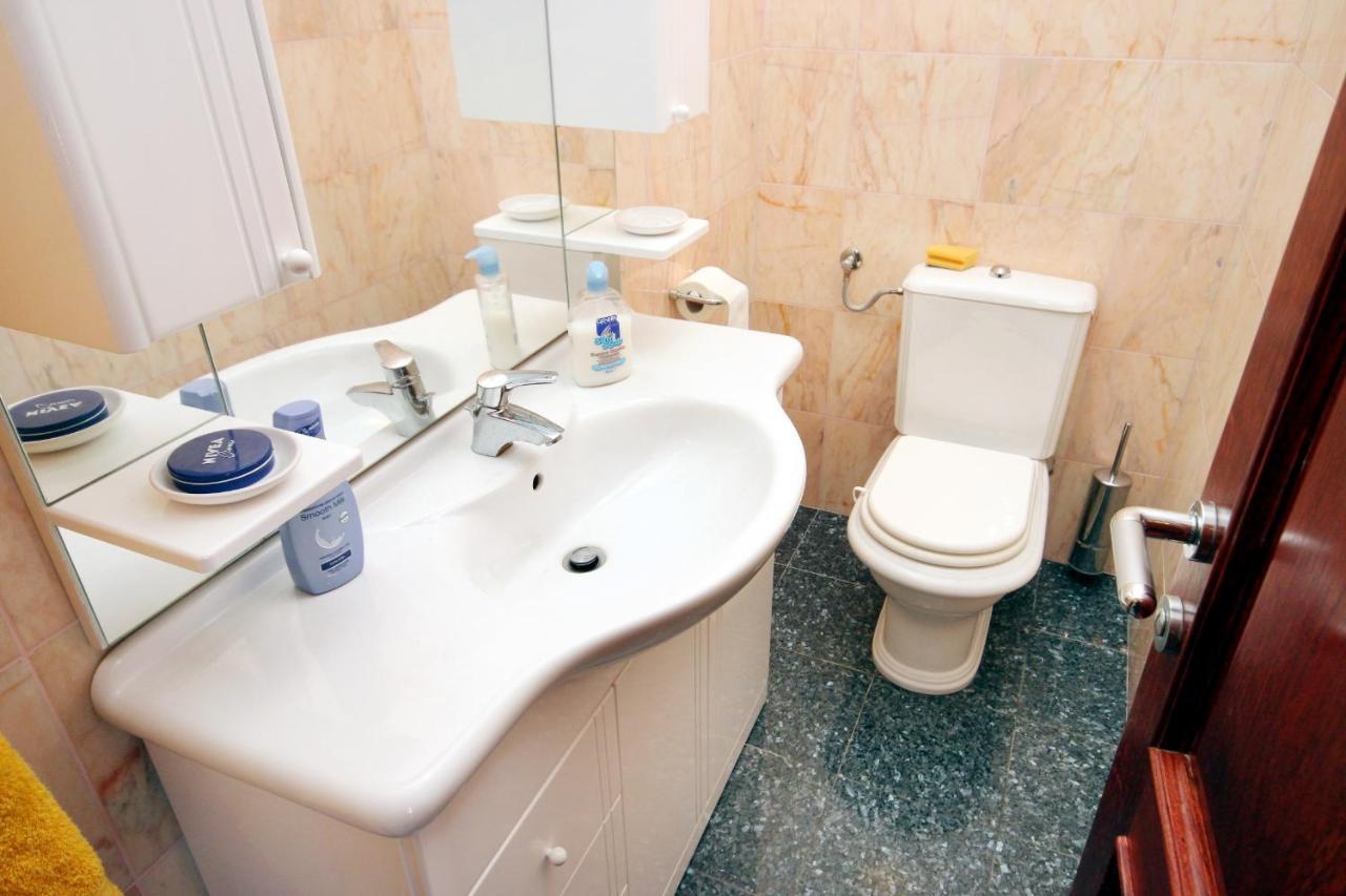 Family Friendly Apartments With A Swimming Pool Rogoznica - 7557 Экстерьер фото